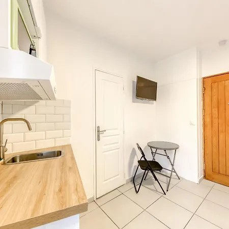 Δωμάτια σε οικογενειακή κατοικία A 30s Du Rer E,paris En 20 Min Παρίσι