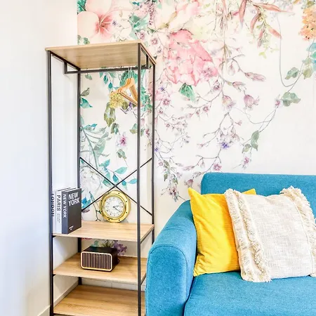 홈스테이 A 30s Du Rer E,paris En 20 Min *