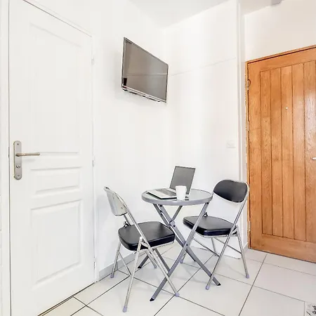 A 30s Du Rer E,paris En 20 Min * パリ