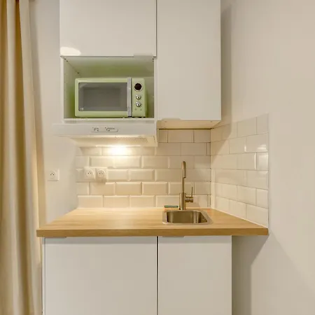 A 30s Du Rer E,paris En 20 Min Проживание в семье *