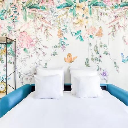 Проживание в семье A 30s Du Rer E,paris En 20 Min